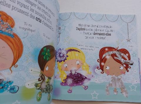 Daphné la fée des diamants, Catastrophe au défilé de mode SCHOLASTIC 9781443169974