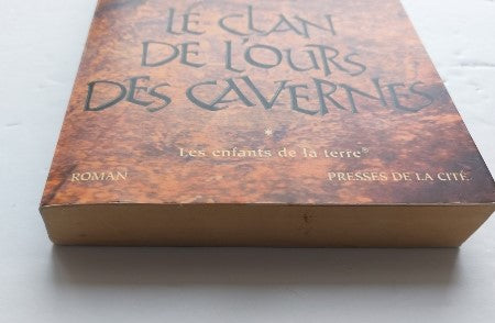 AUEL, Jean M: T1 Enfants de la terre: Le clan de l'ours cavernes 9782258059320