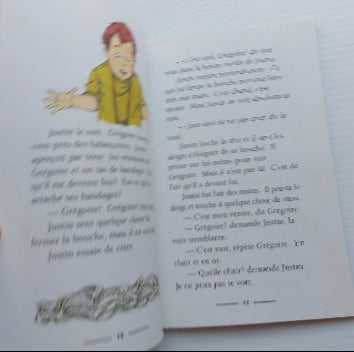 Je peux lire Niveau 4 : Invisible et cie T1 Le mystère de la cour d'école SCHOLASTIC 9780590245548