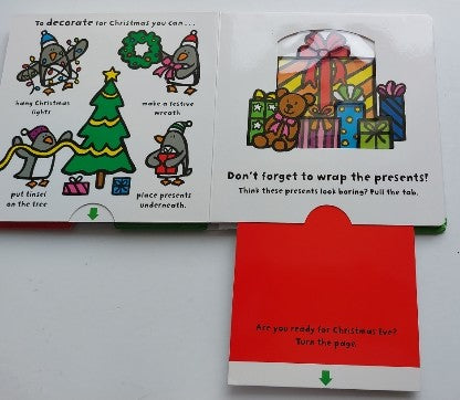 Christmas Surprise Pull the Tab PRIDDY BOOKS 9780312529284